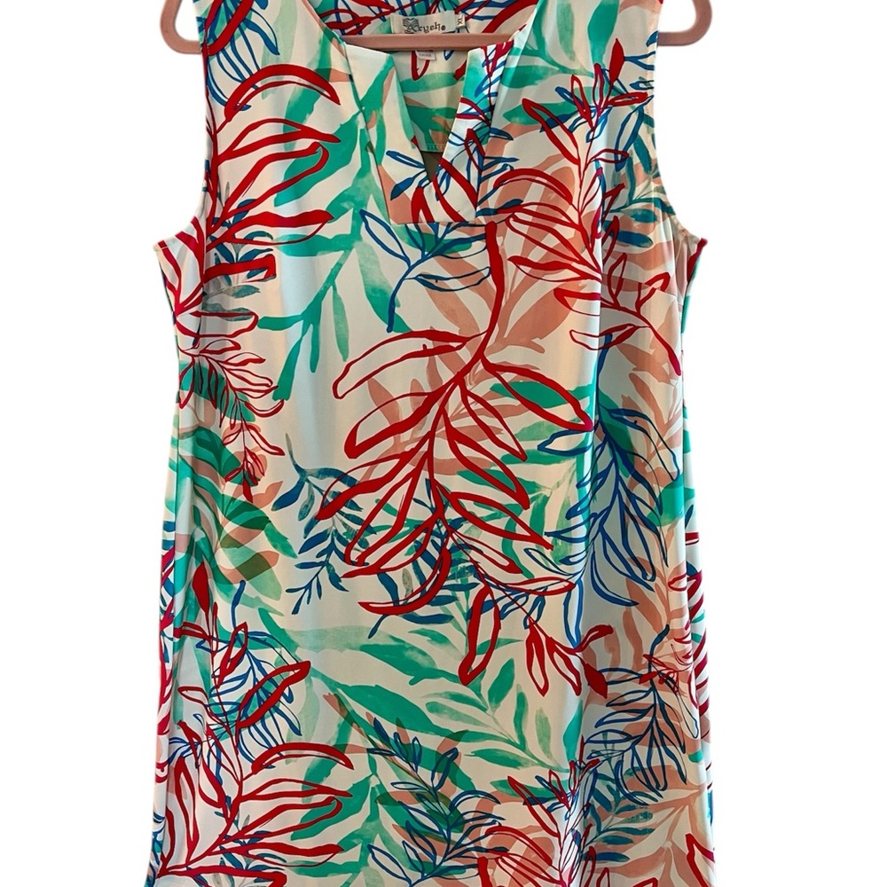 Aryeh Teal and Red Patterned Fabric
